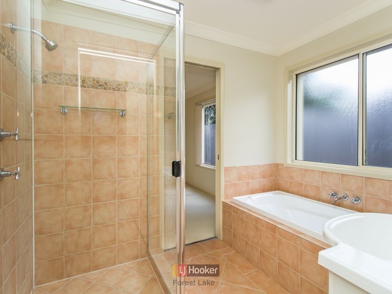 21 Hinchinbrook Circuit, Forest Lake QLD 4078