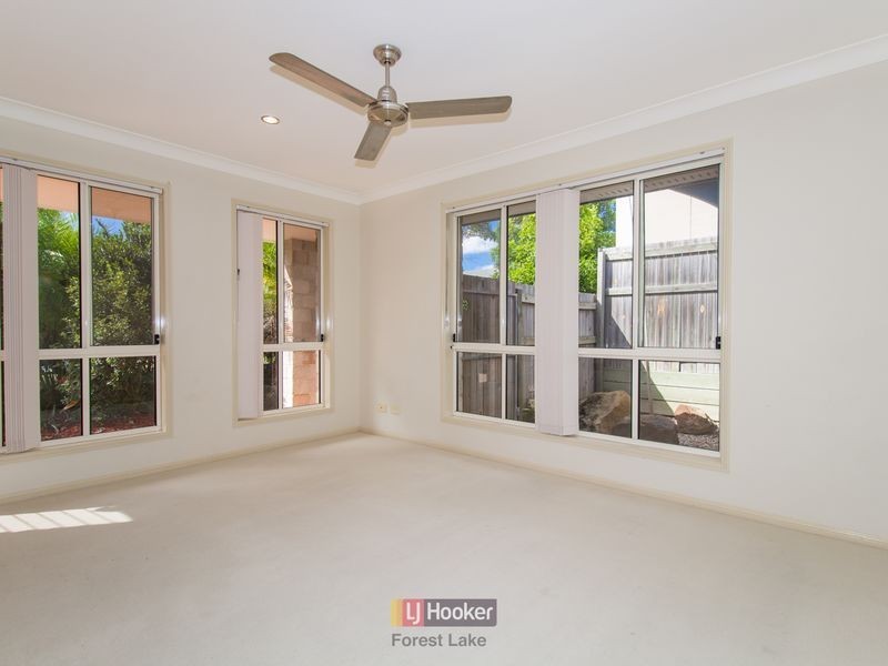 21 Hinchinbrook Circuit, Forest Lake QLD 4078
