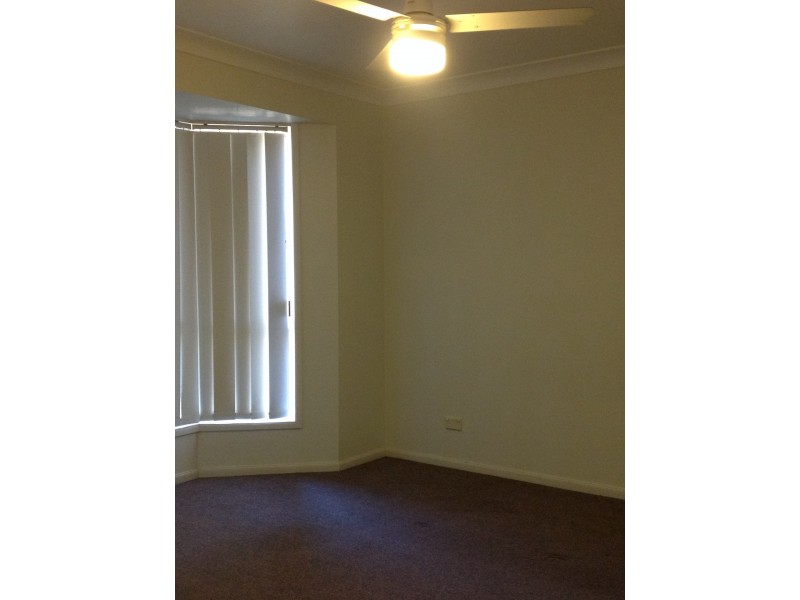 27 Acorn Circuit, Forest Lake QLD 4078