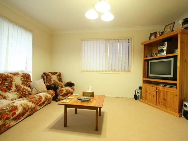 3 Paterson Place, Forest Lake QLD 4078