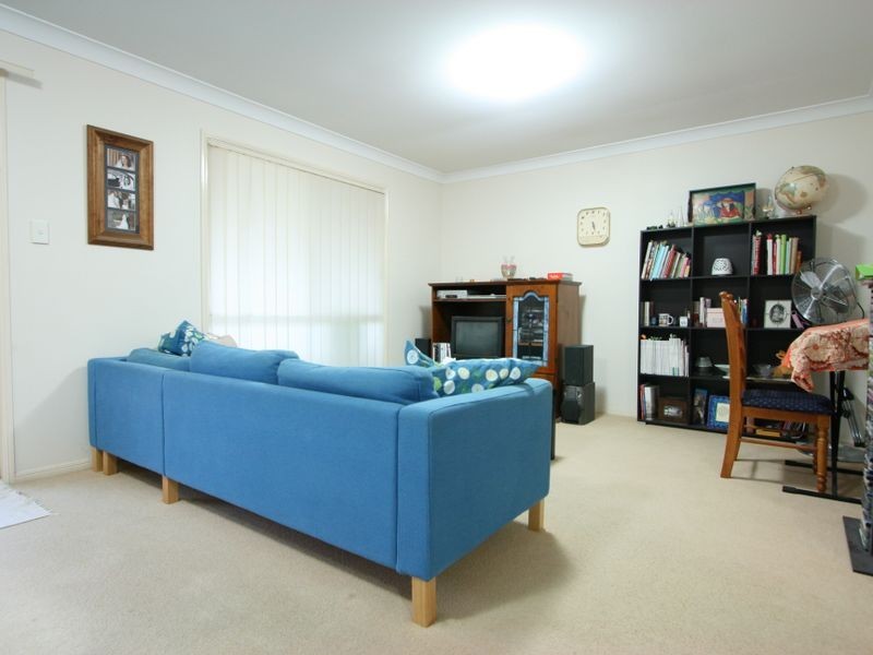3 Paterson Place, Forest Lake QLD 4078