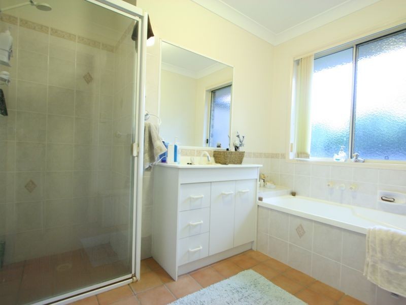 3 Paterson Place, Forest Lake QLD 4078
