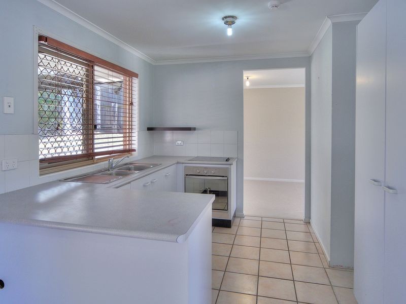 9 Phillip Place, Forest Lake QLD 4078