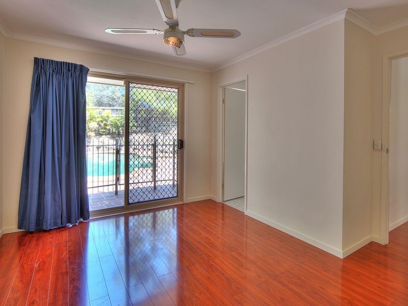 9 Phillip Place, Forest Lake QLD 4078