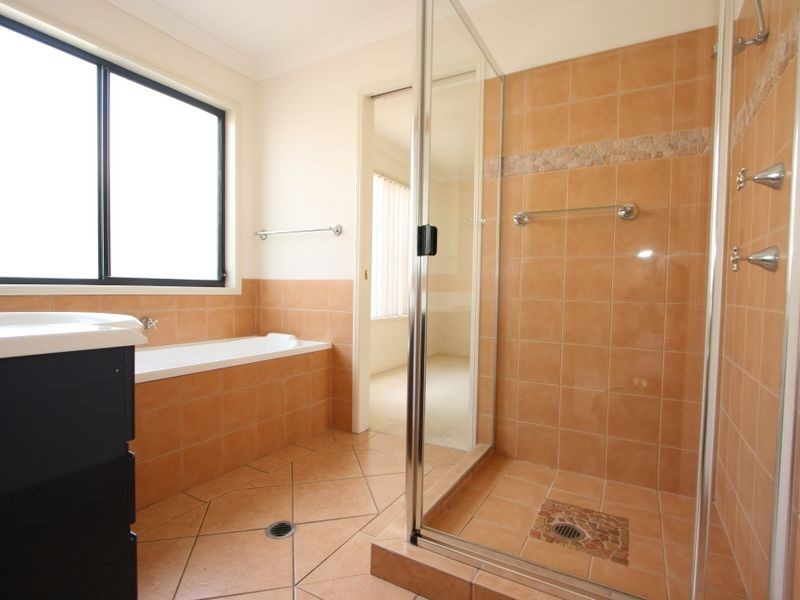 13 Ashton Way, Forest Lake QLD 4078