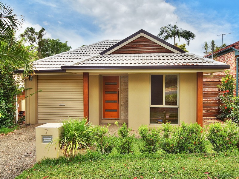7 Napier Place, Forest Lake QLD 4078