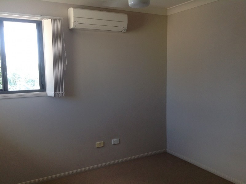 2/84 Cascade Drive, Forest Lake QLD 4078