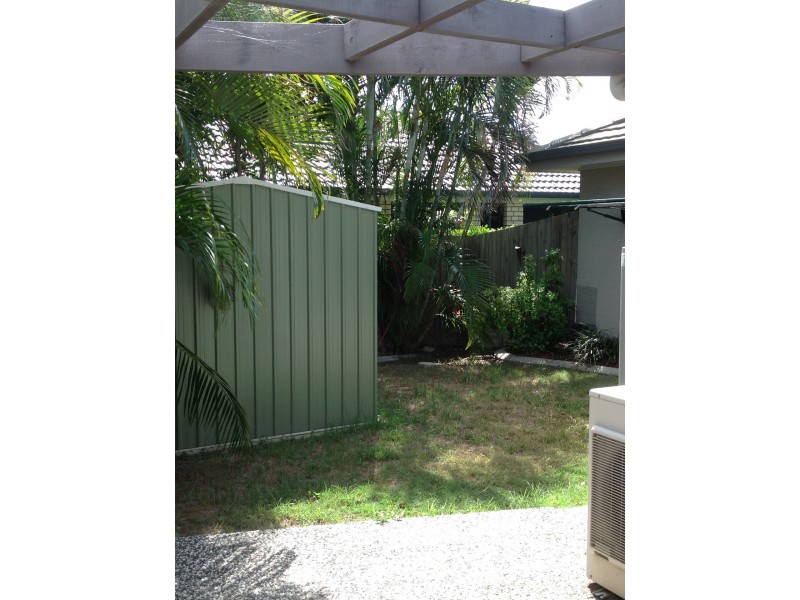 2/84 Cascade Drive, Forest Lake QLD 4078