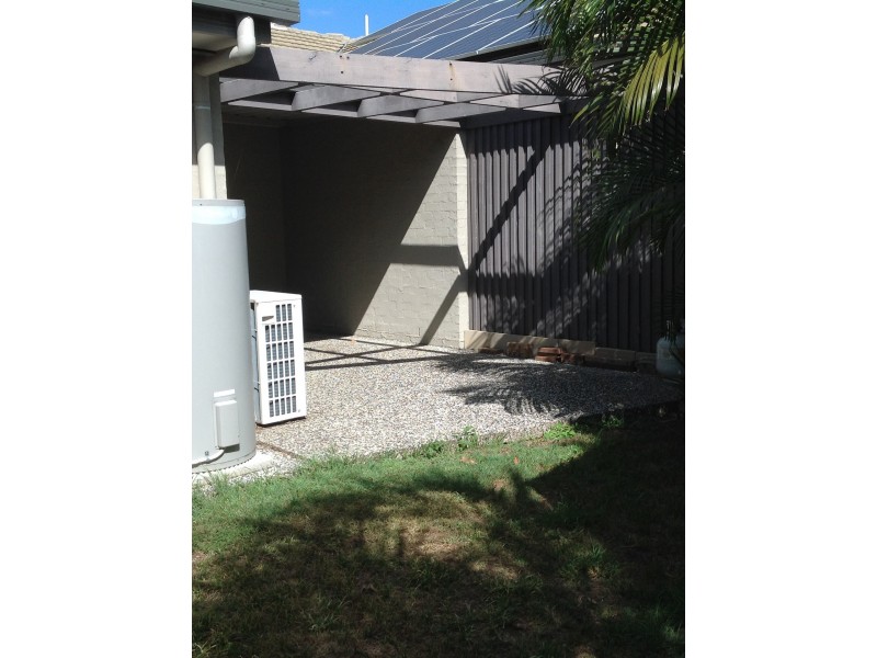 2/84 Cascade Drive, Forest Lake QLD 4078