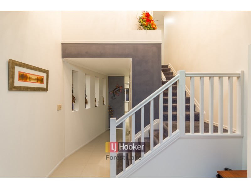 10 Tamborine Place, Forest Lake QLD 4078