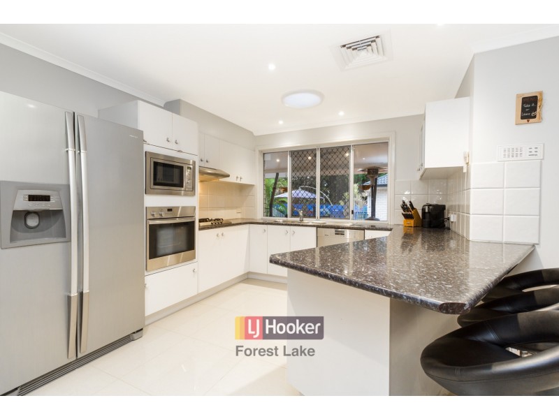 10 Tamborine Place, Forest Lake QLD 4078