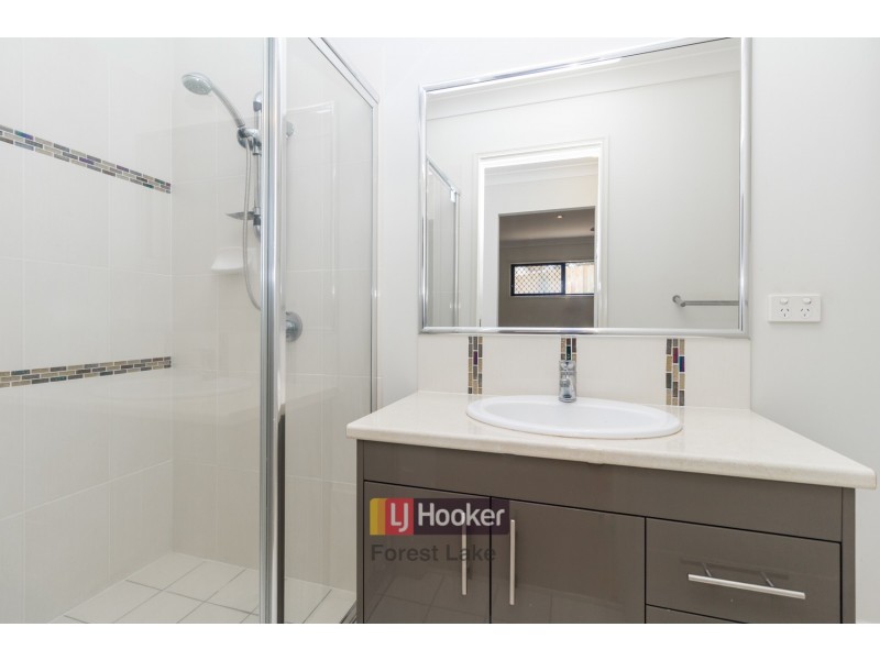 26 Chapman Place, Oxley QLD 4075