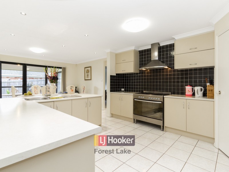 65 Claremont Parade, Forest Lake QLD 4078