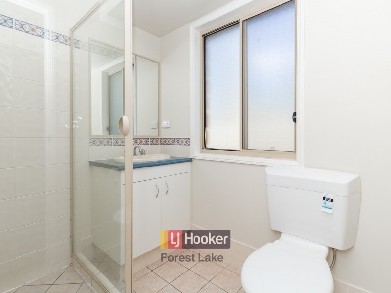 33 Jubilee Avenue, Forest Lake QLD 4078