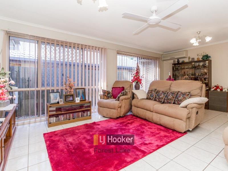 5 Minker Place, Forest Lake QLD 4078