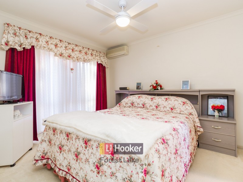 5 Minker Place, Forest Lake QLD 4078