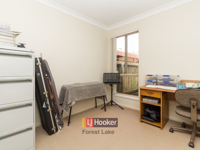 31 Laricina Circuit, Forest Lake QLD 4078