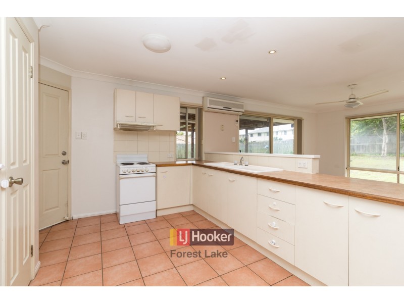 77 Brooklands Circuit, Forest Lake QLD 4078