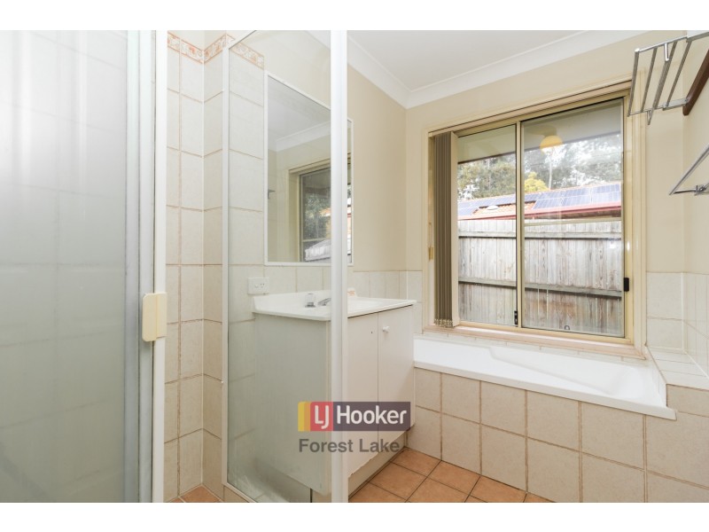 77 Brooklands Circuit, Forest Lake QLD 4078