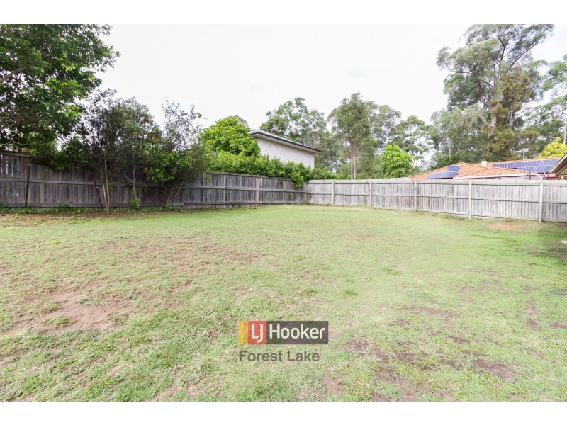 77 Brooklands Circuit, Forest Lake QLD 4078