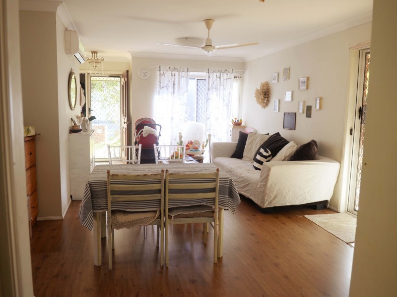 8 Evergreen Place, Forest Lake QLD 4078