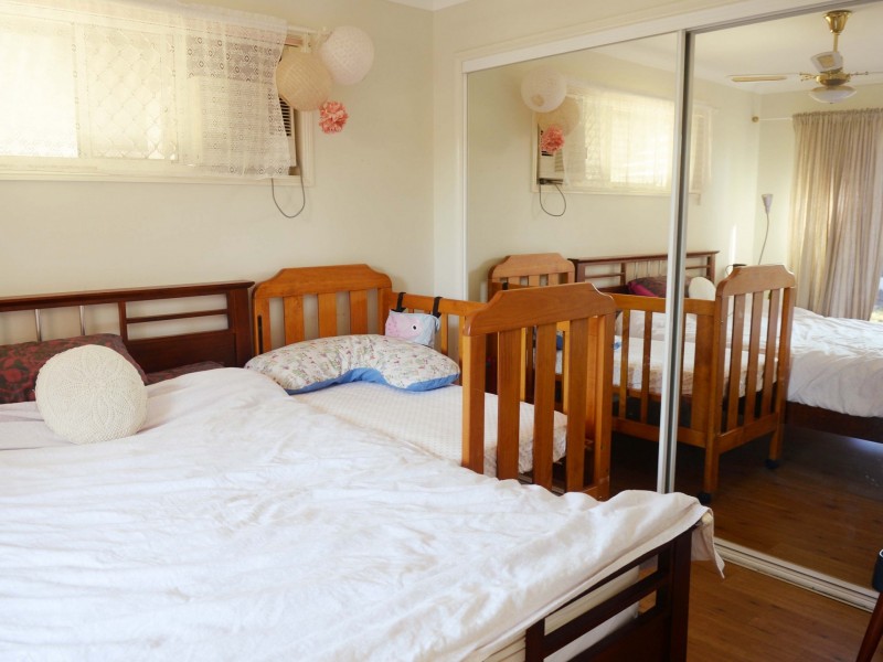 8 Evergreen Place, Forest Lake QLD 4078