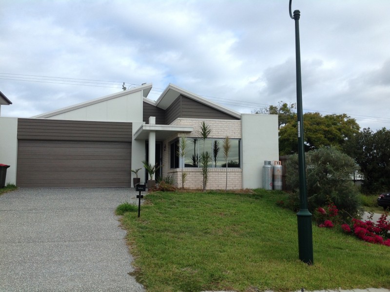 1 Castamore Way, Richlands QLD 4077