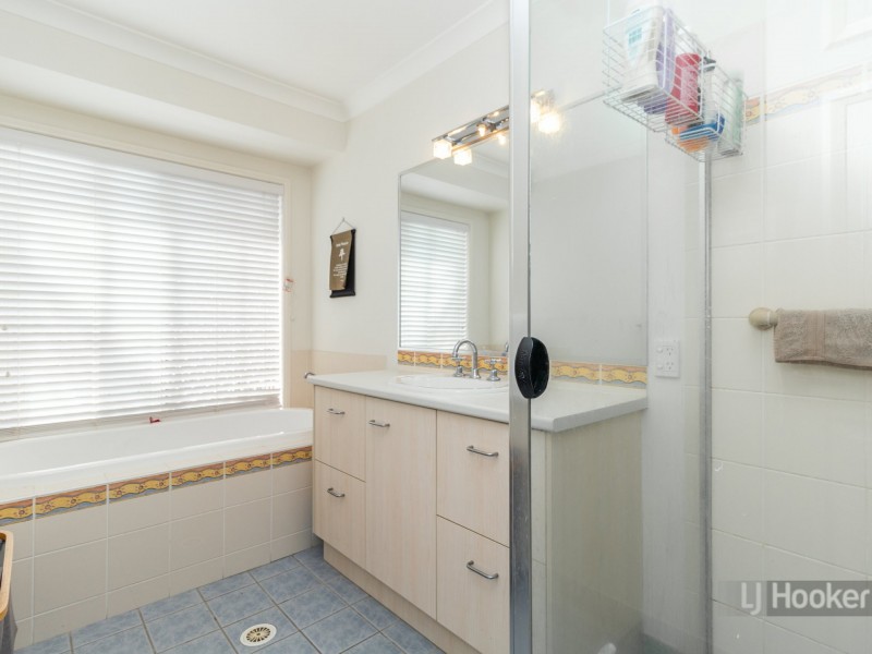 5 Abbotsford Place, Forest Lake QLD 4078