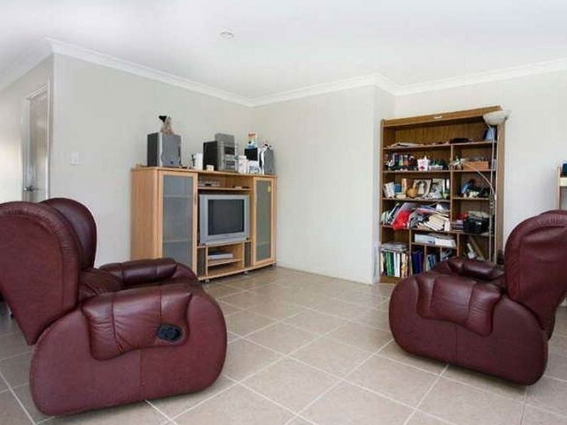 55 Brushwood Circuit, Forest Lake QLD 4078