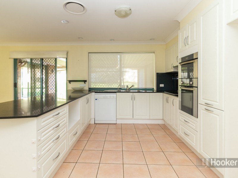 7 Honeysuckle Place, Forest Lake QLD 4078