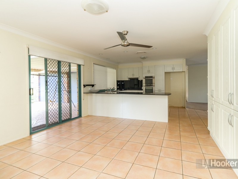 7 Honeysuckle Place, Forest Lake QLD 4078