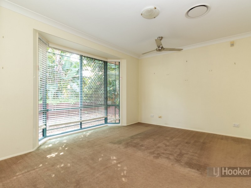 7 Honeysuckle Place, Forest Lake QLD 4078