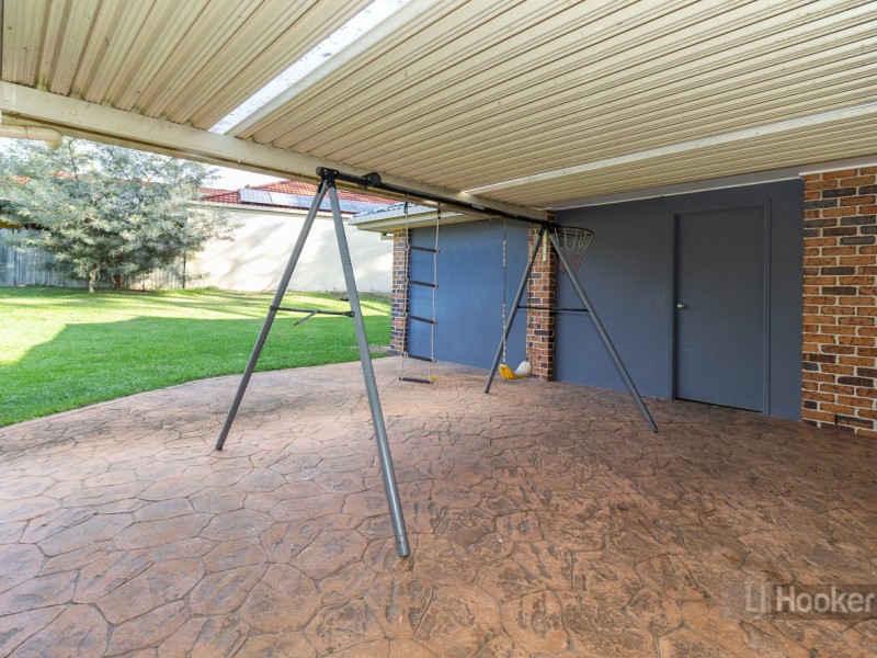 7 Honeysuckle Place, Forest Lake QLD 4078