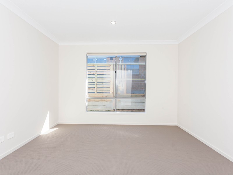 54 The Avenue, Heathwood QLD 4110