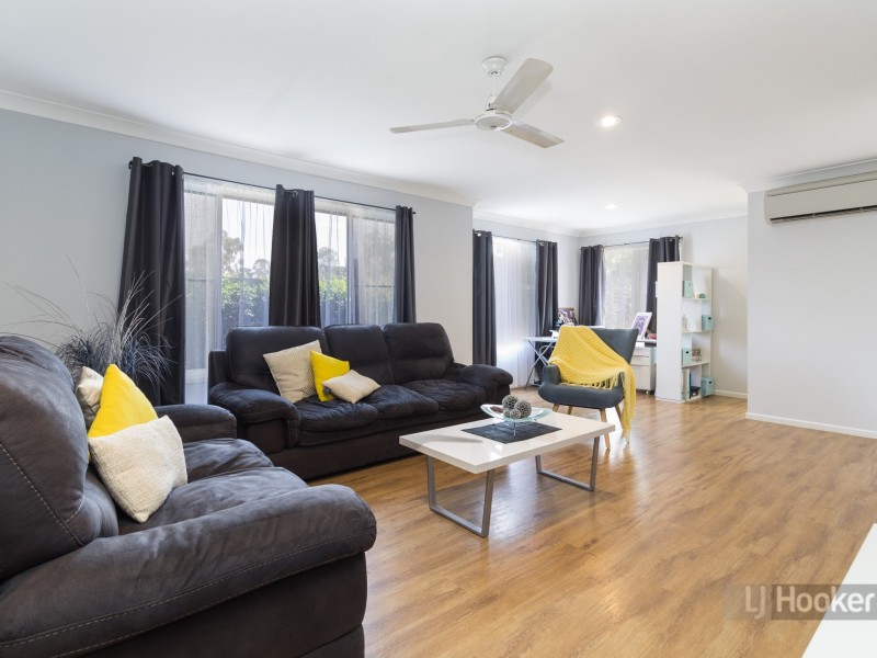 9 Blaxland Place, Forest Lake QLD 4078