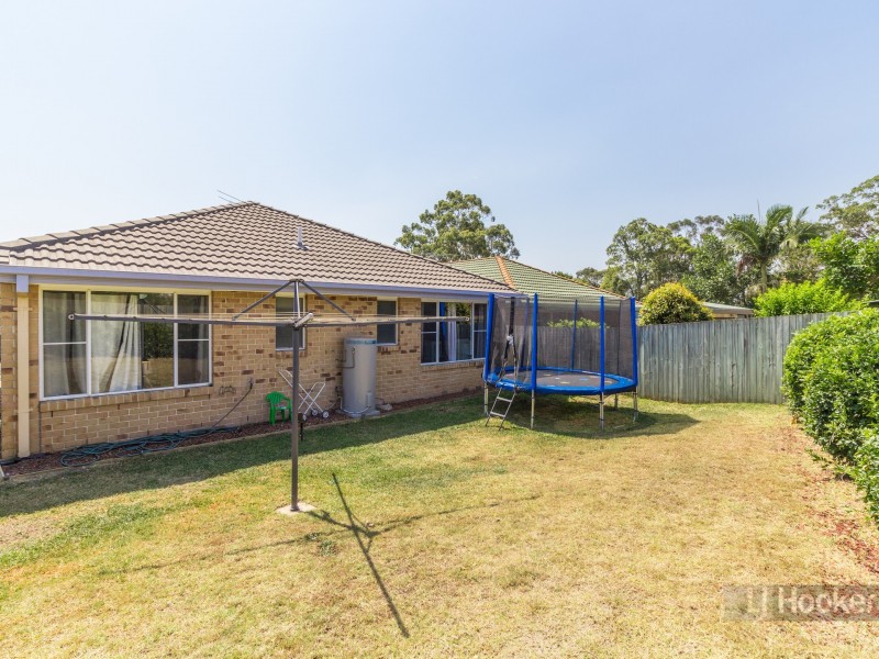 9 Blaxland Place, Forest Lake QLD 4078