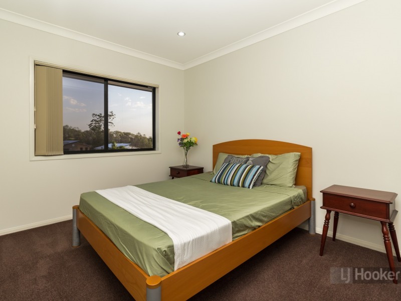 19 Hunter Close, Calamvale QLD 4116