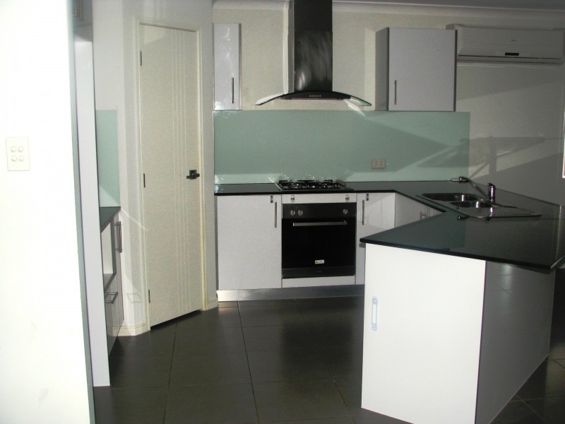 31 Anesbury Street, Doolandella QLD 4077