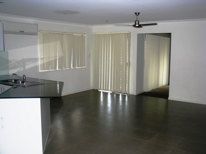 31 Anesbury Street, Doolandella QLD 4077