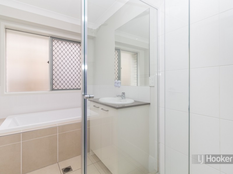 23 Peacock Street, Doolandella QLD 4077