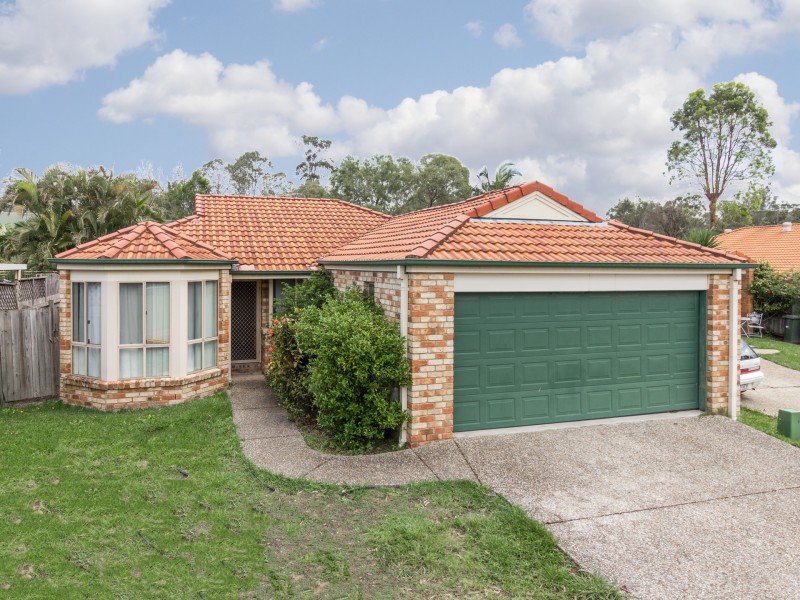 26 Richmond Place, Forest Lake QLD 4078