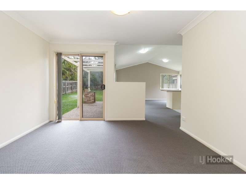 26 Richmond Place, Forest Lake QLD 4078