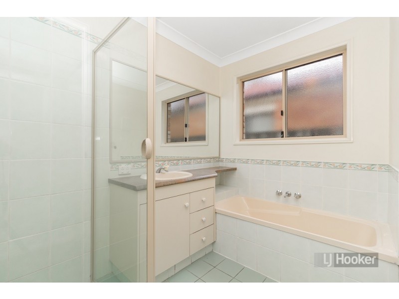 26 Richmond Place, Forest Lake QLD 4078