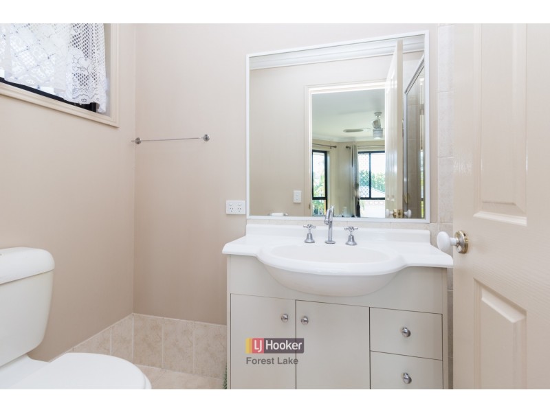 9 Mauritius Parade, Forest Lake QLD 4078