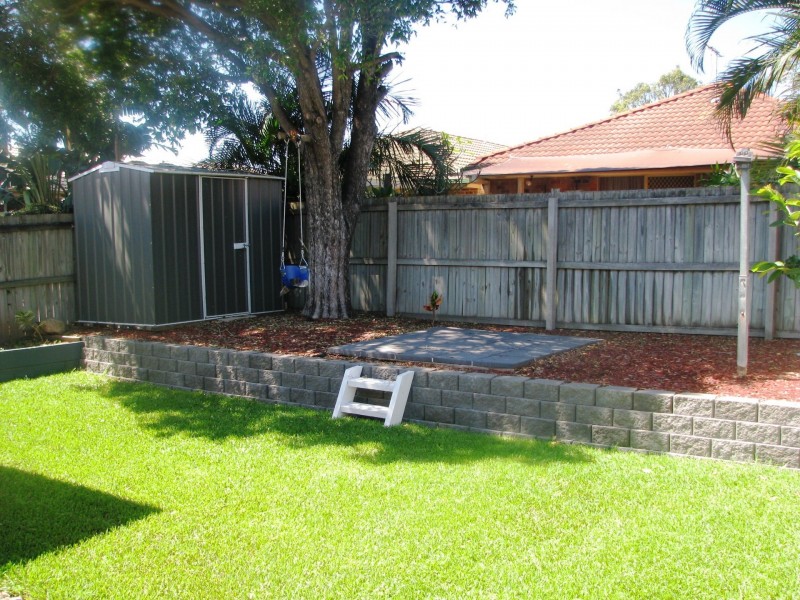 37 Lakeside Crescent, Forest Lake QLD 4078