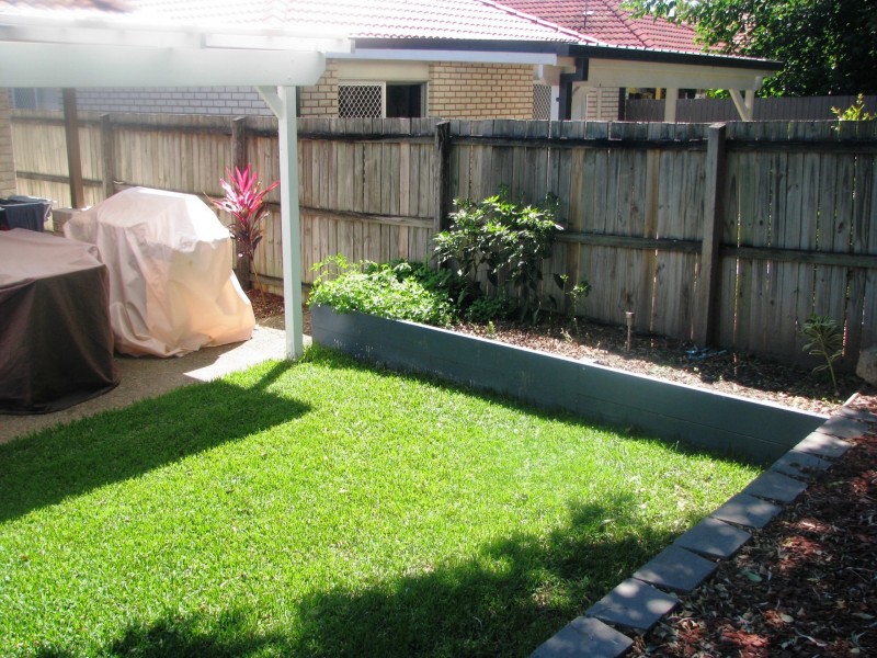 37 Lakeside Crescent, Forest Lake QLD 4078