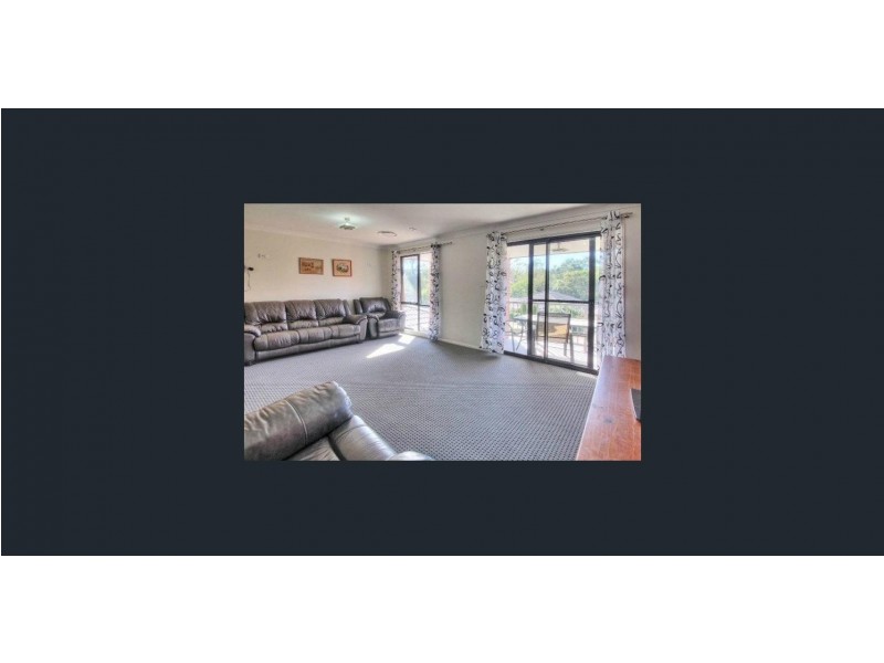 105 Jubilee Avenue, Forest Lake QLD 4078