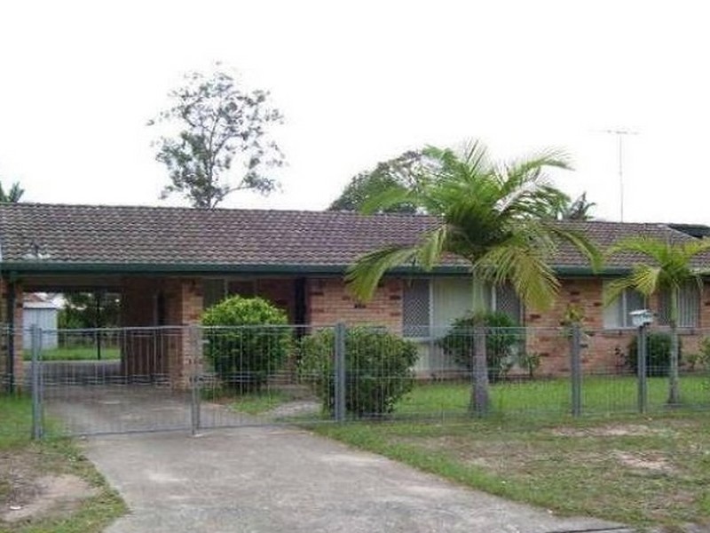 18 Halfmoon Street, Browns Plains QLD 4118