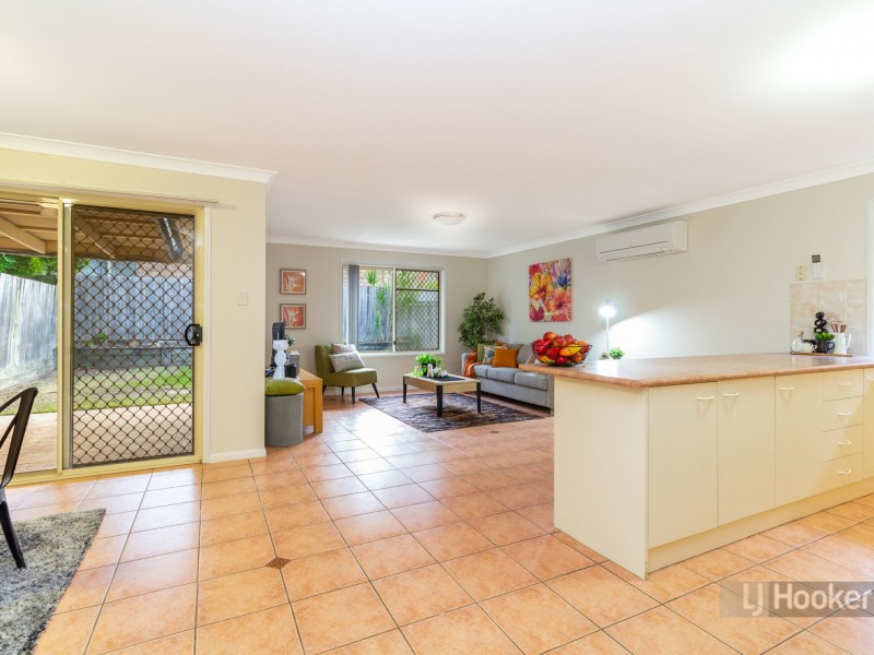 43 Regents Circuit, Forest Lake QLD 4078