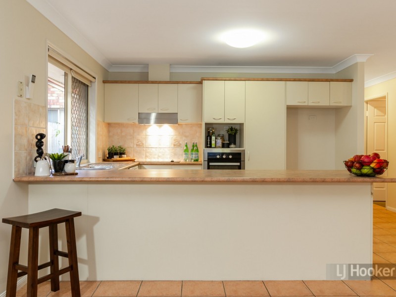 43 Regents Circuit, Forest Lake QLD 4078